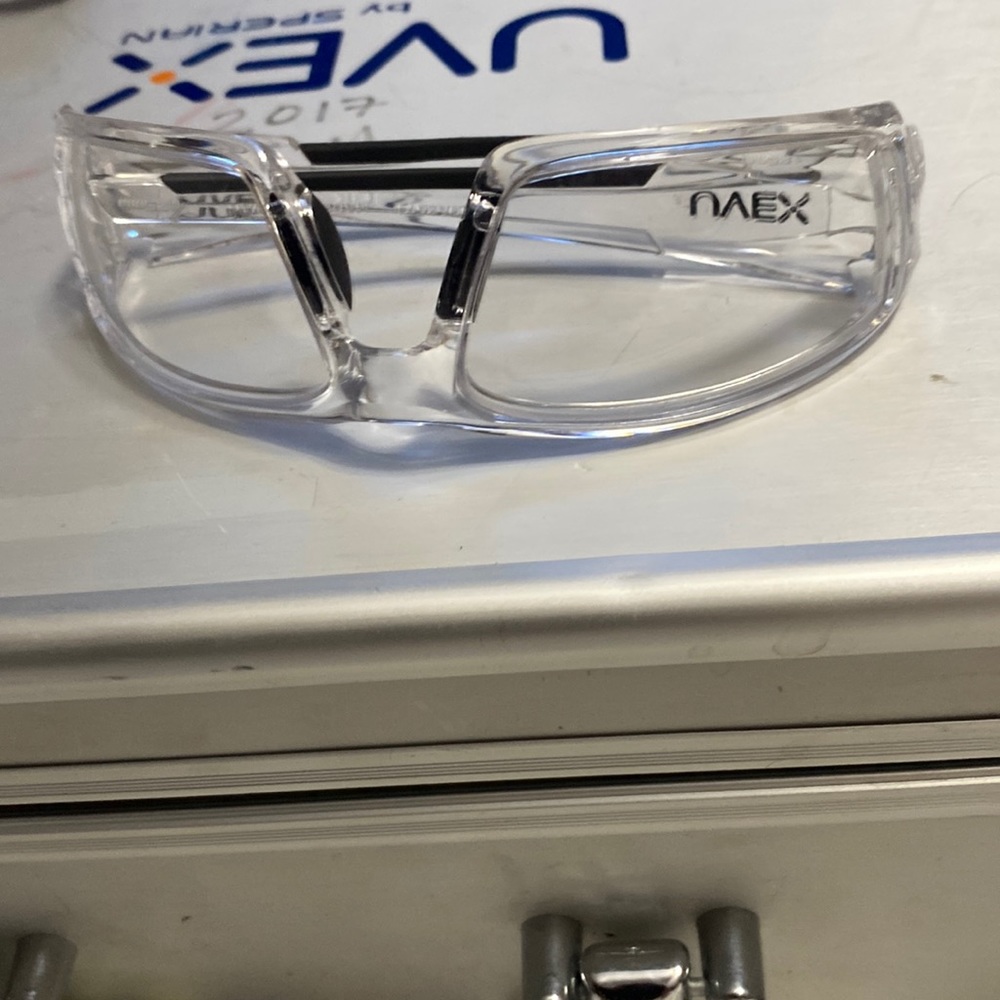 Glasses UVEX
